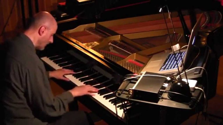 Aprende a tocar ‘Firth of Fifth’ en el piano: la guía definitiva para dominar esta icónica pieza de Genesis