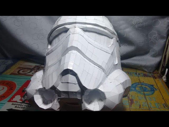 Descubre cómo hacer tu propio casco de Stormtrooper con pepakura: El tutorial definitivo